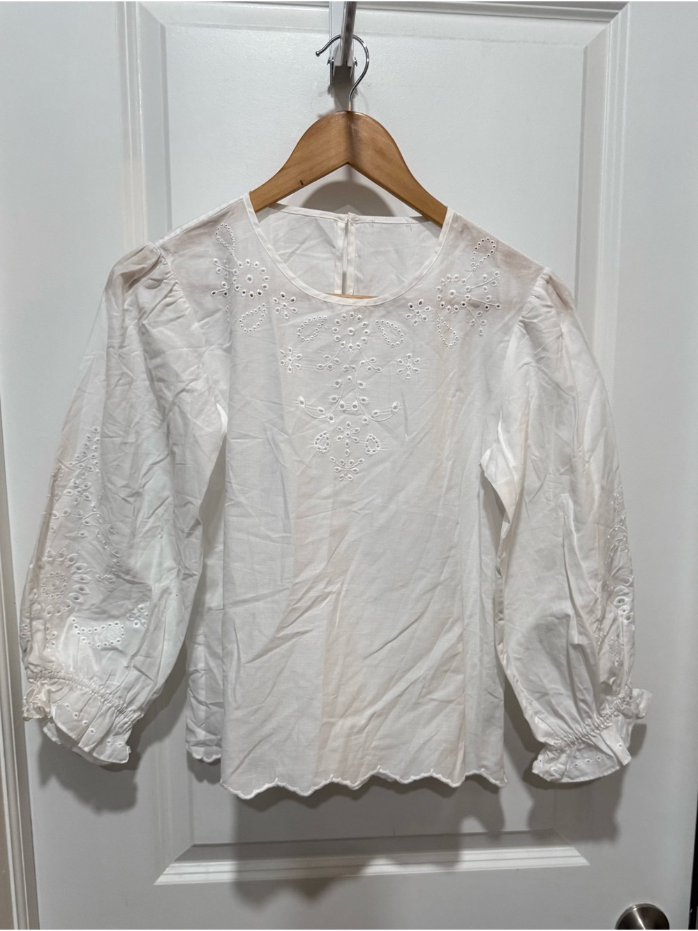 Embroidered Puff Sleeve Cotton Top Medium